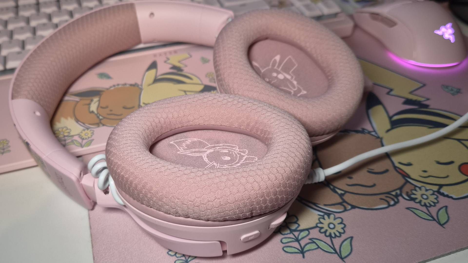 Коллекция Razer с Пикачу и Эви — такая же милая, как я и ожидал, но завышенная цена портит впечатление