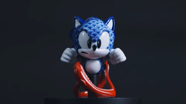 Sega представила фарфоровую статуэтку Sonic The Hedgehog за $7 000, и я не могу оторваться от видео её создания