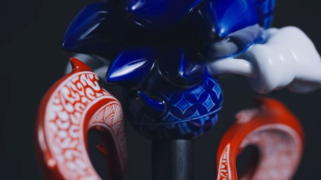 Sega представила фарфоровую статуэтку Sonic The Hedgehog за $7 000, и я не могу оторваться от видео её создания