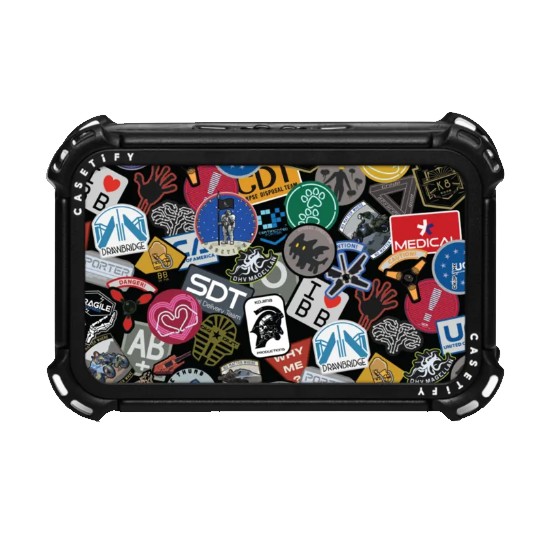 Новая коллекция Kojima x Casetify с мотивами Death Stranding полностью меняет ваш повседневный набор, но мой любимый дизайн уже раскуплен